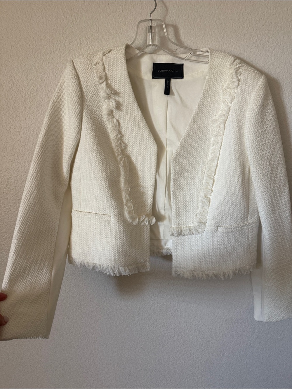 BCBGMaxAzria Cream Fringed Open-Front Cropped Blazer gorgeous material